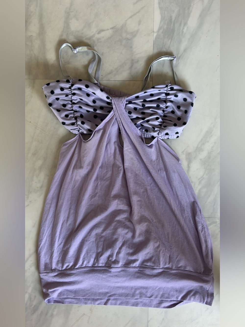 Lululemon size 6 tank